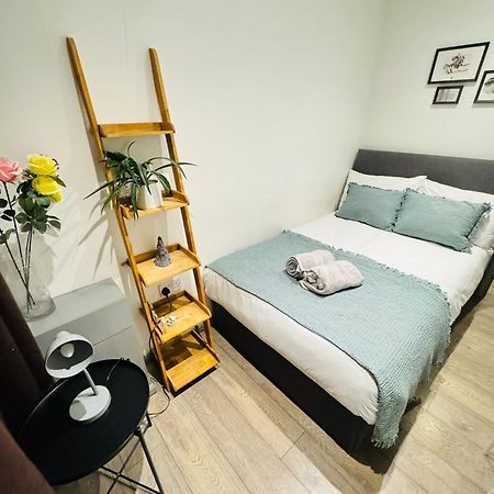"Spacious Family, Friendly" 1 Bedroom In Kings Cross, St Pancras!!!118A London Exterior photo