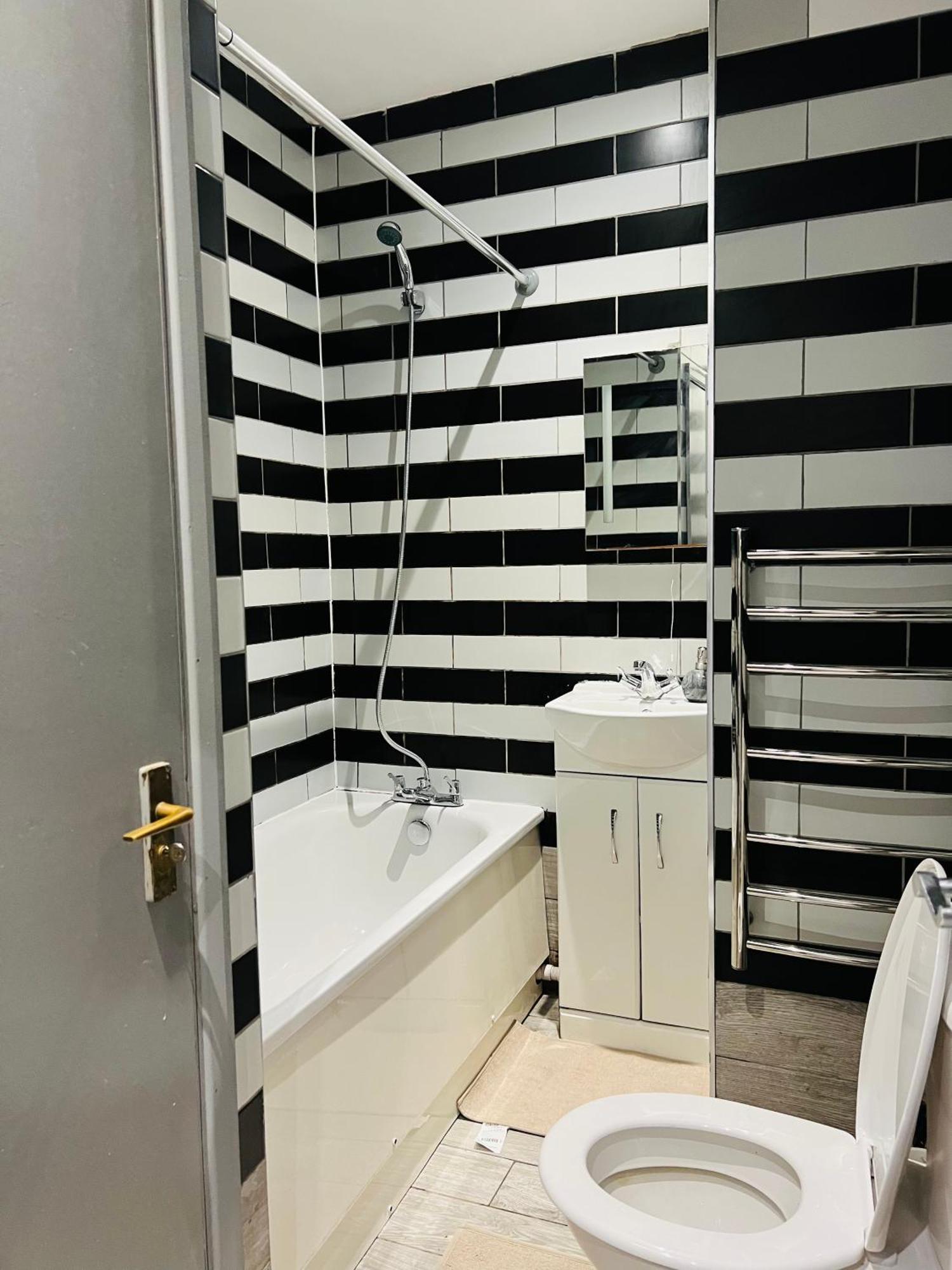 "Spacious Family, Friendly" 1 Bedroom In Kings Cross, St Pancras!!!118A London Exterior photo